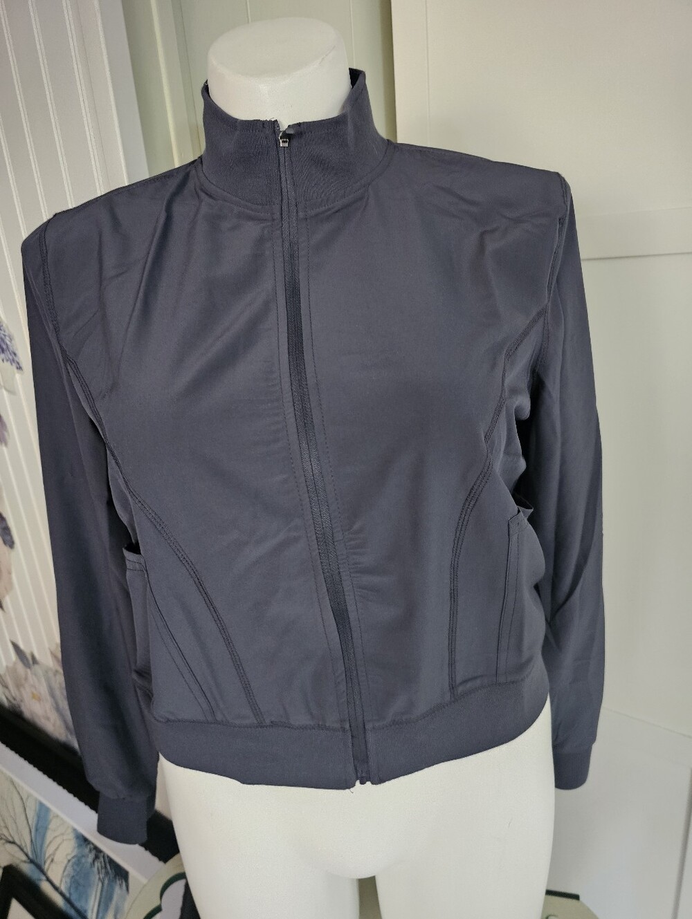 FUBU Scrub Jacket Womens Large Gray Zip Front Warm Up Active Medic Or Gorpcore